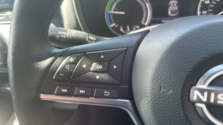 Nissan Juke 1.6 Hybrid N-Connecta 5dr Auto Hybrid Hatchback
